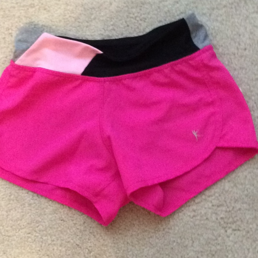 Exercising shorts - Picture 2 of 2